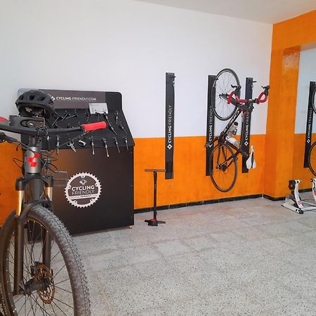 Hostal Doris - Adults Only Colonia de Sant Jordi Ngoại thất bức ảnh