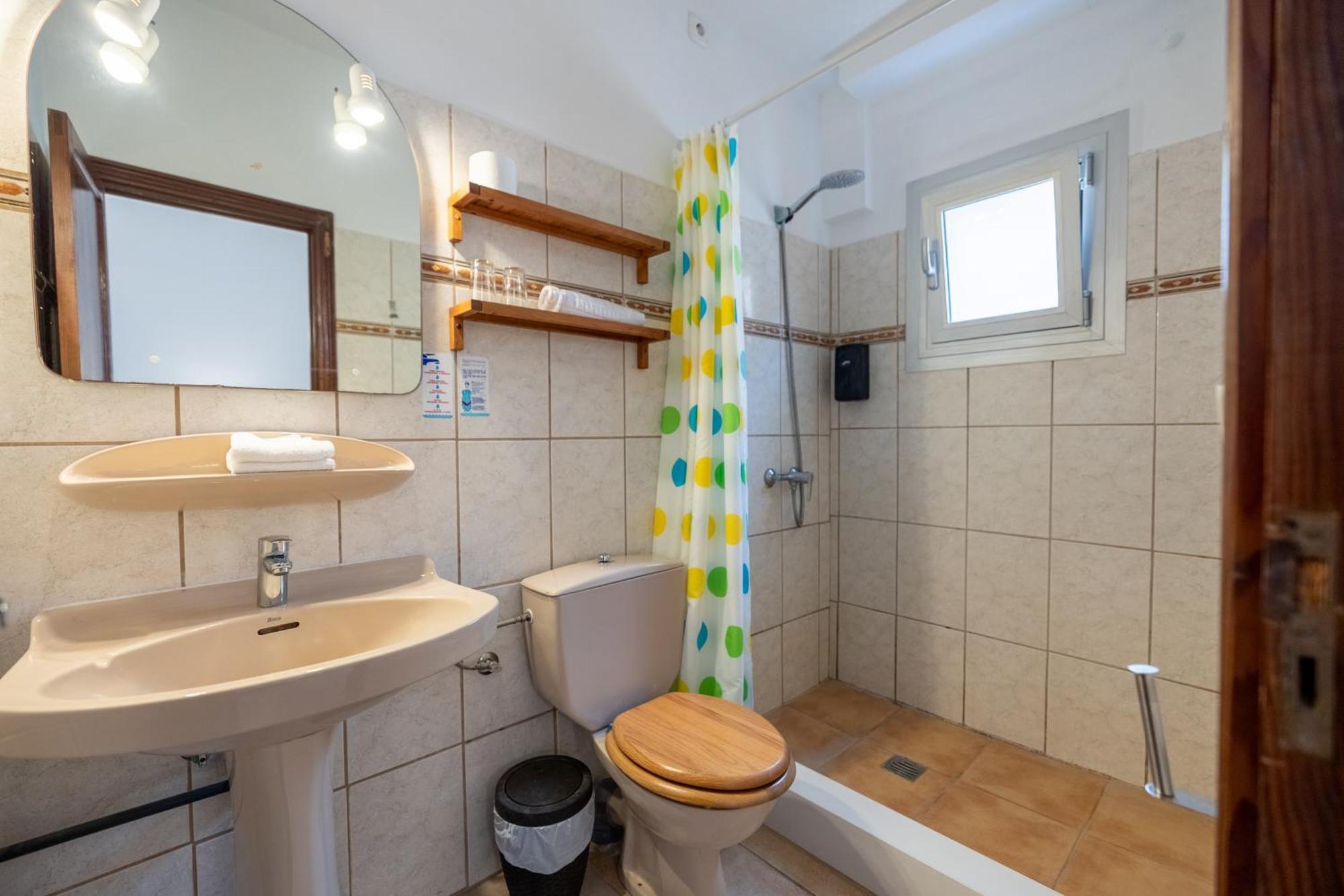 Hostal Doris - Adults Only Colonia de Sant Jordi Phòng bức ảnh