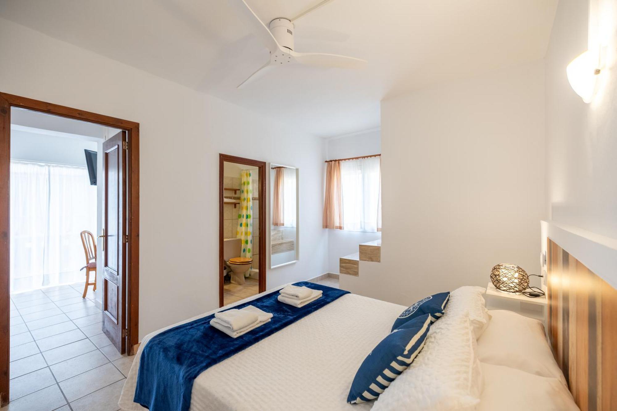 Hostal Doris - Adults Only Colonia de Sant Jordi Phòng bức ảnh