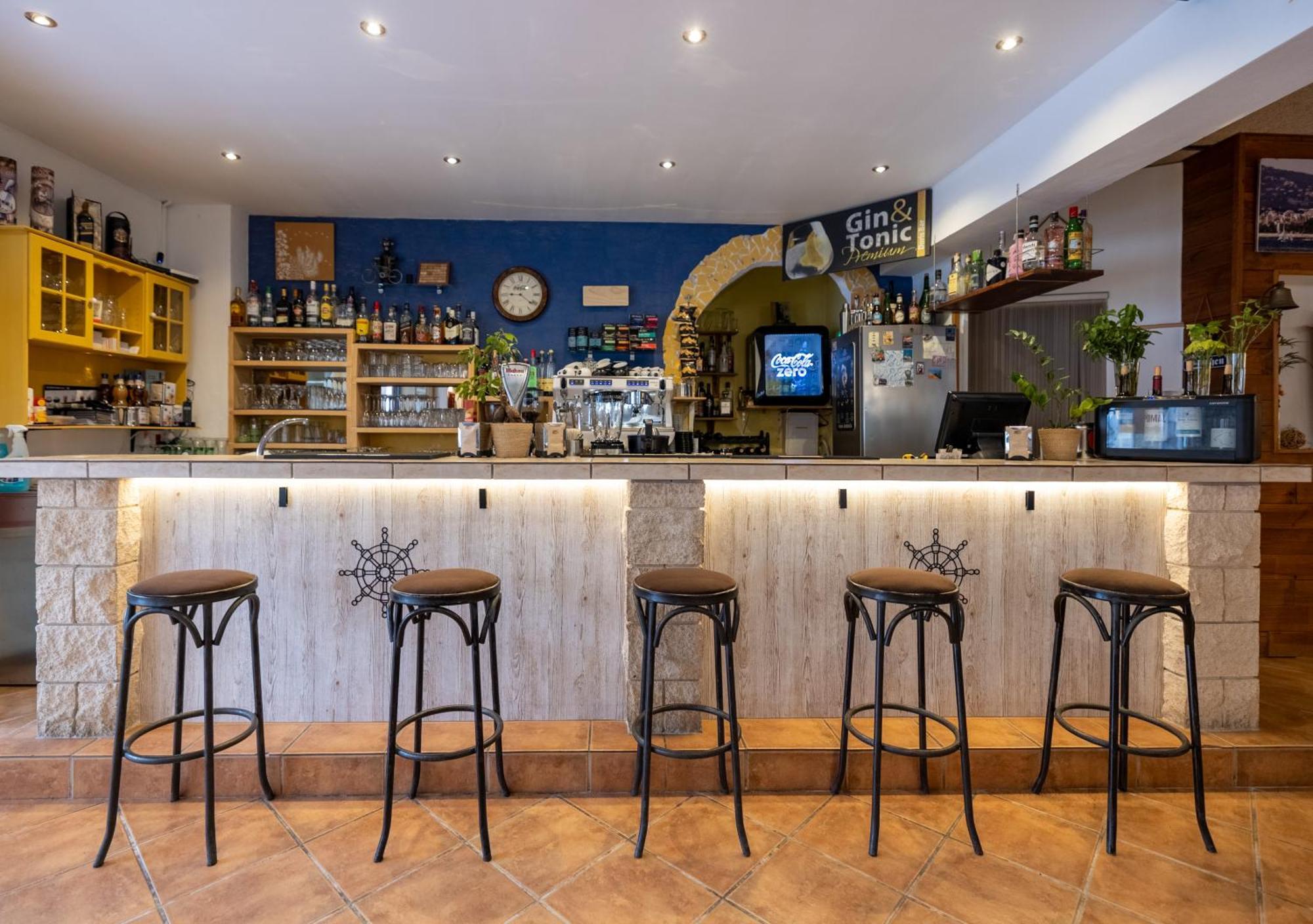 Hostal Doris - Adults Only Colonia de Sant Jordi Ngoại thất bức ảnh